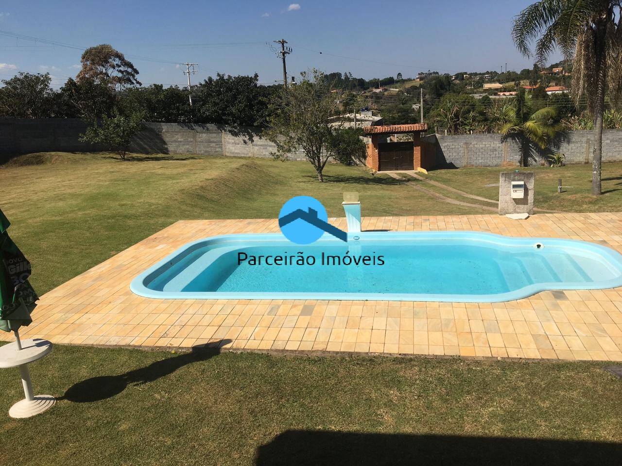 Chácara à venda com 4 quartos, 3300m² - Foto 1